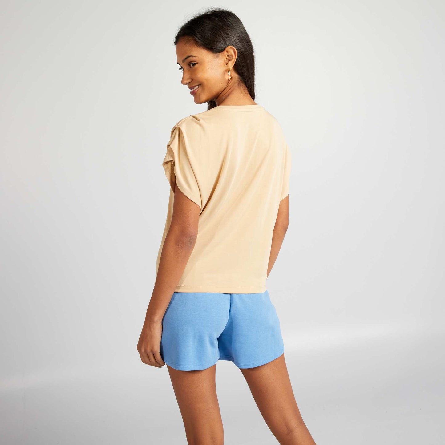 تي شيرت بأكمام مطوية BEIGE