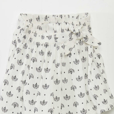 شورت كريب واسع أبيض