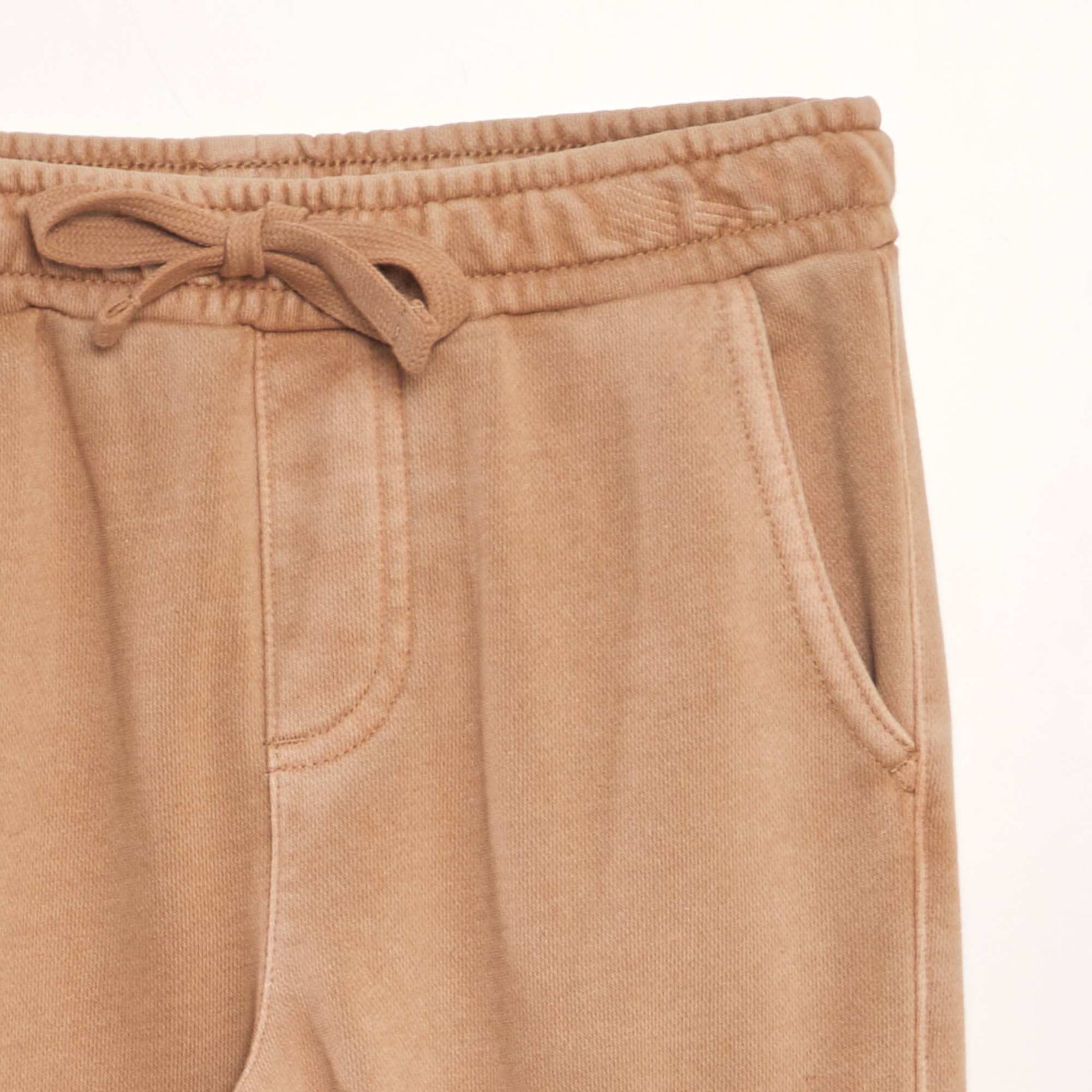 Straight-leg trousers with flap pockets BROWN
