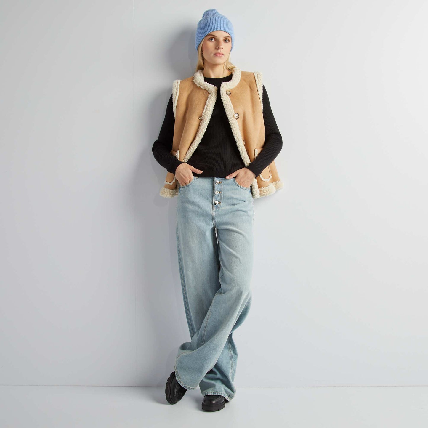 Suedette and sherpa waistcoat BEIGE