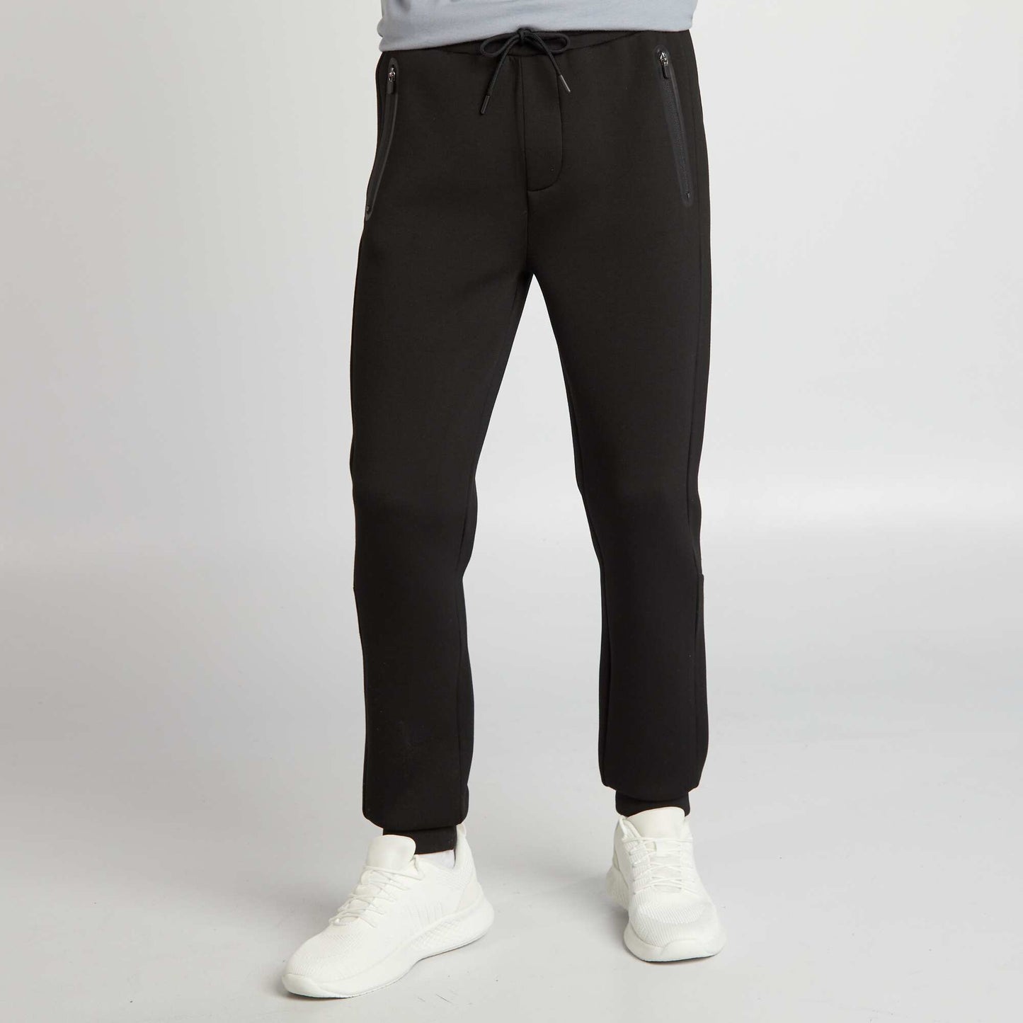 Joggers with contrasting details black