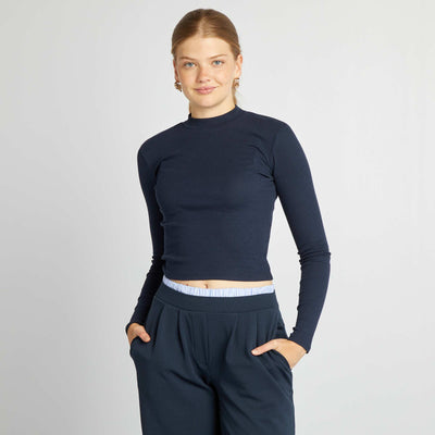 تي شيرت مضلّع بأكمام طويلة أزرق