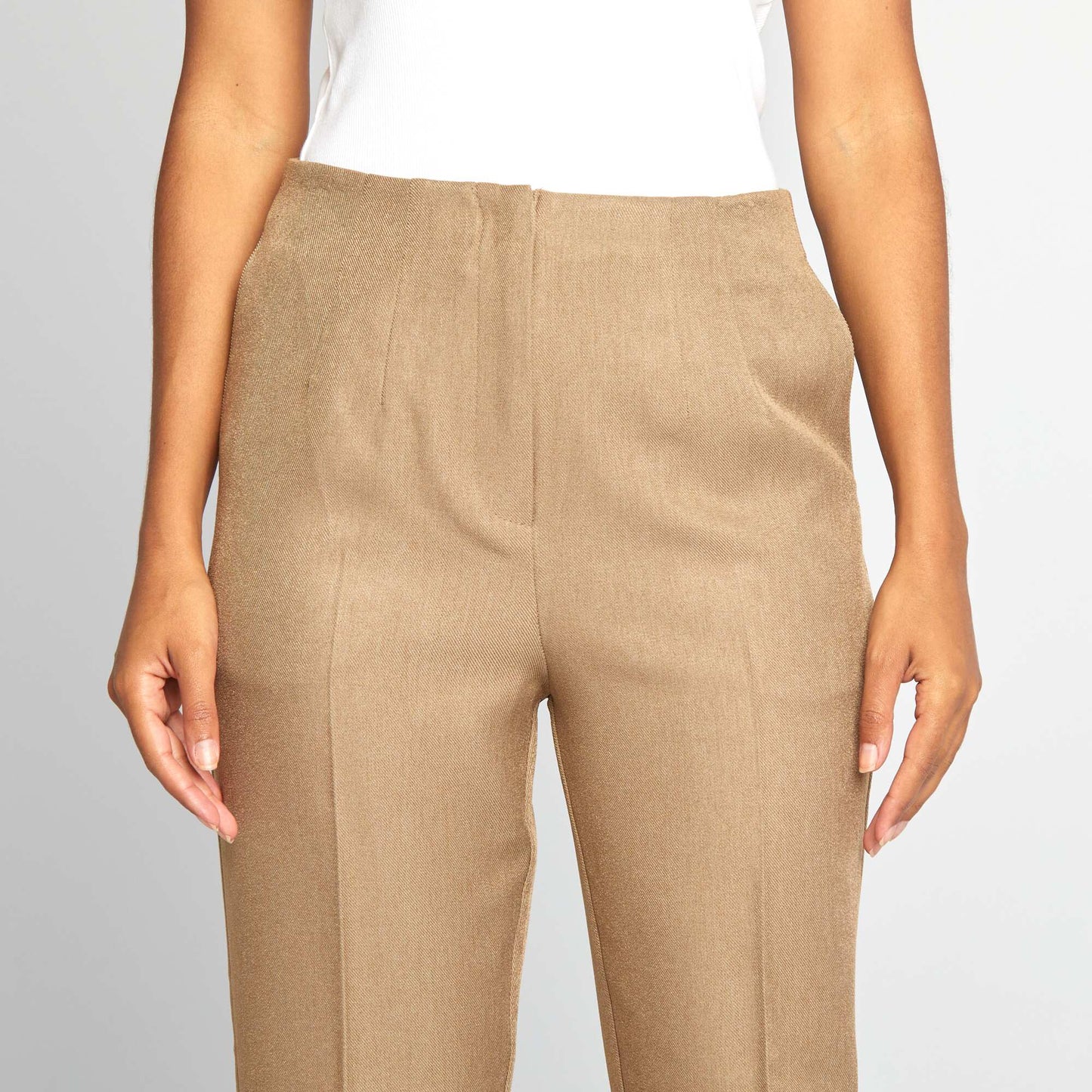 High-waisted cigarette trousers BEIGE