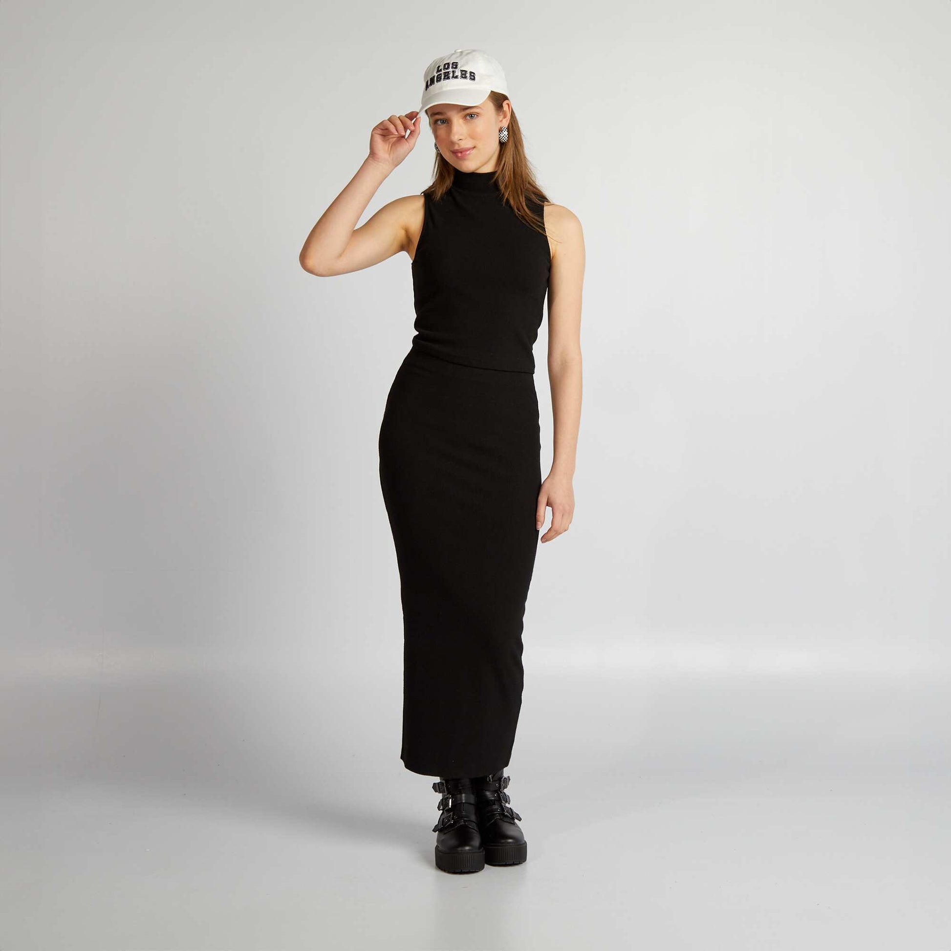 Sleeveless round-neck T-shirt BLACK