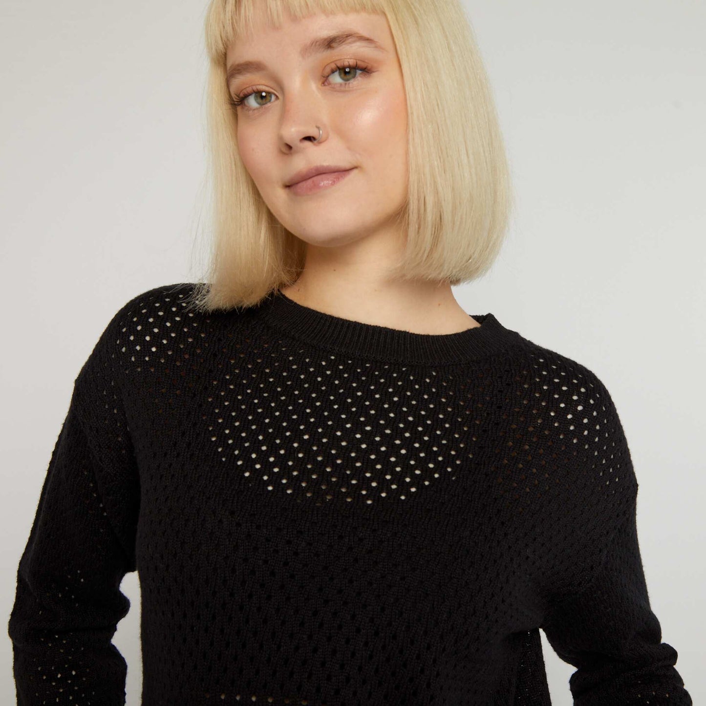 Openwork knit sweater with round neck black