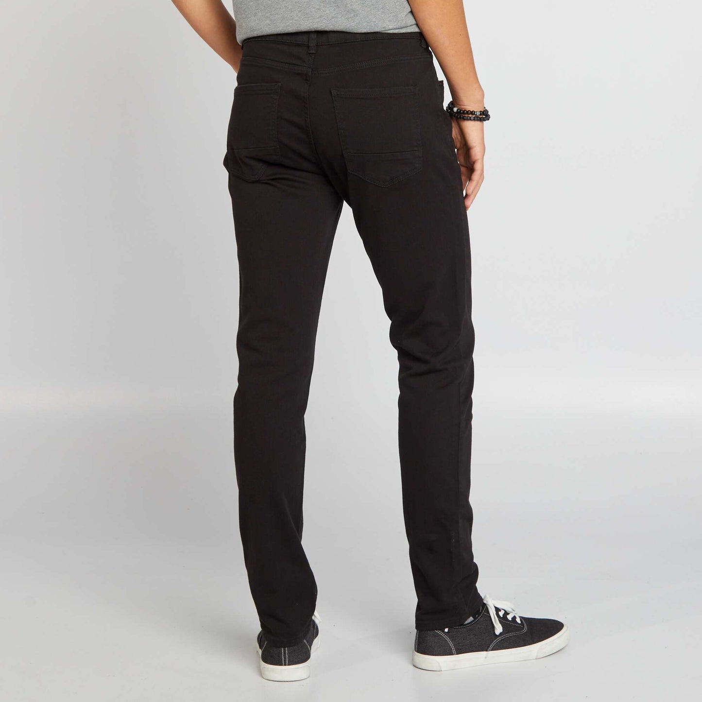 Plain slim-fit jeans black