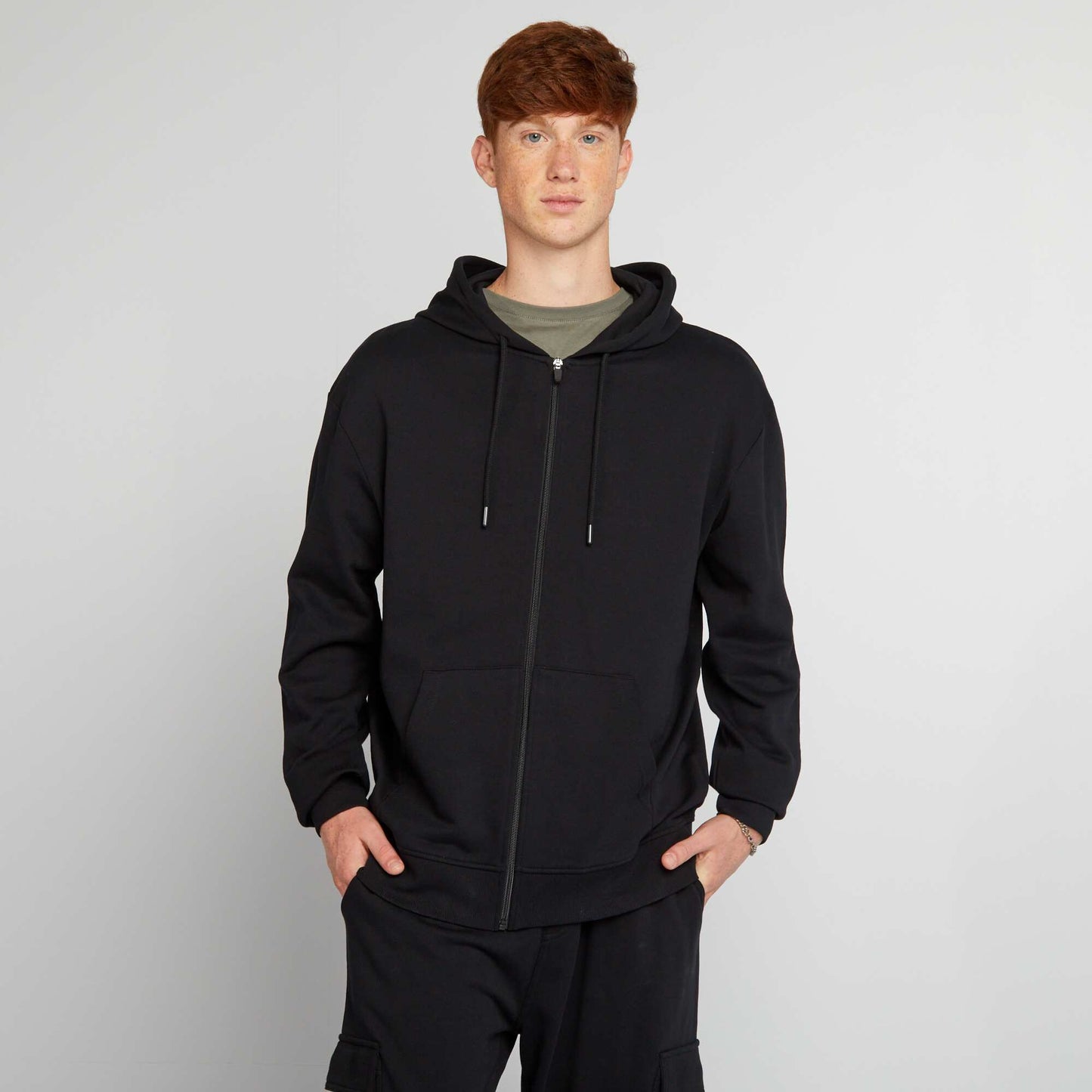 Lightweight zip-up hooded sweatshirt black