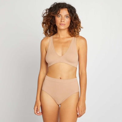 حمالة صدر رياضية مضلعة بفتحة رقبة مكشوفة باللون البيج