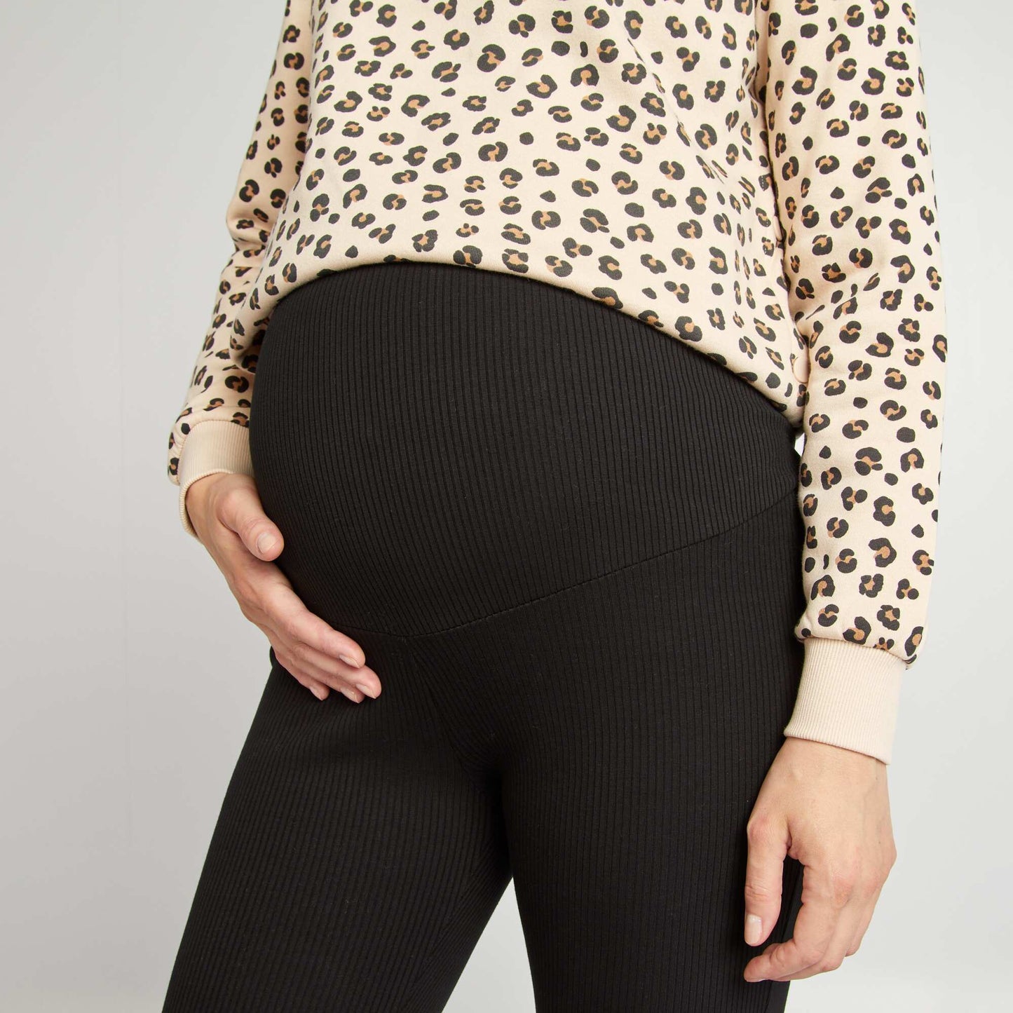 Ribbed maternity leggings black