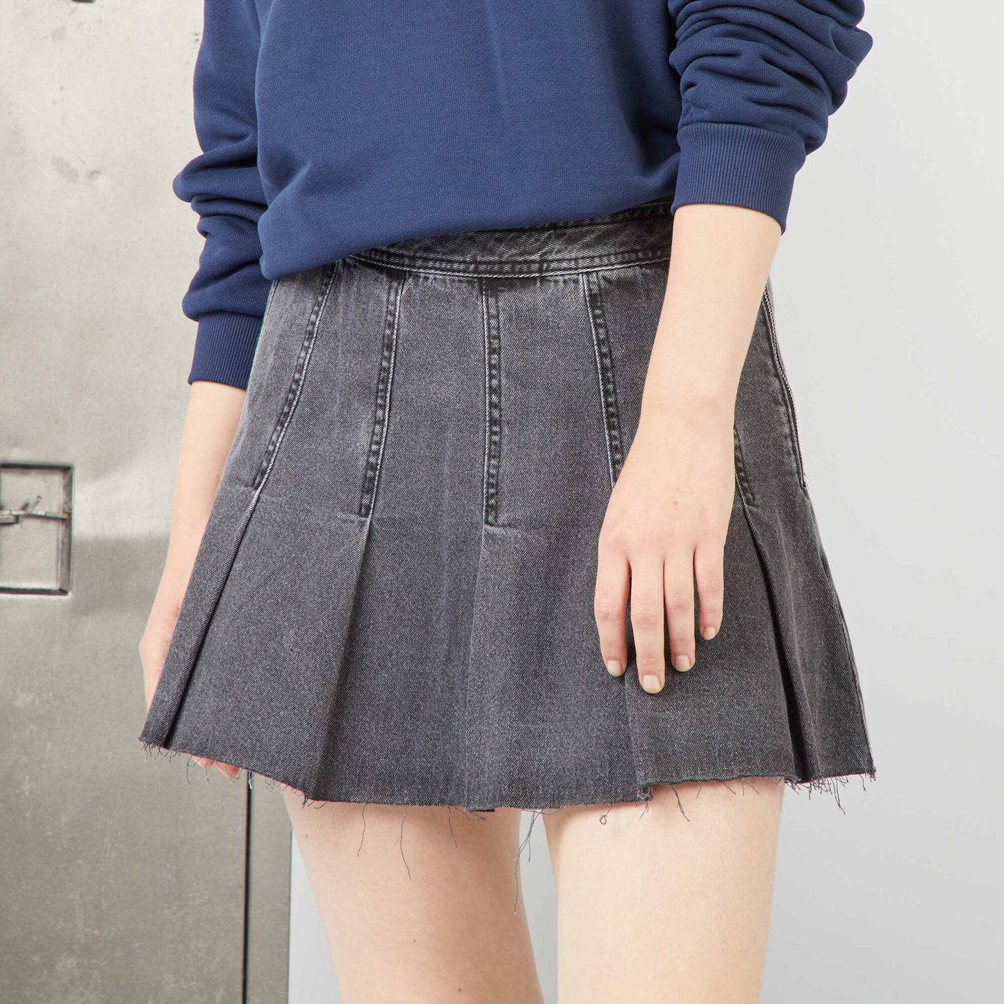 Pleated-effect denim skirt GREY