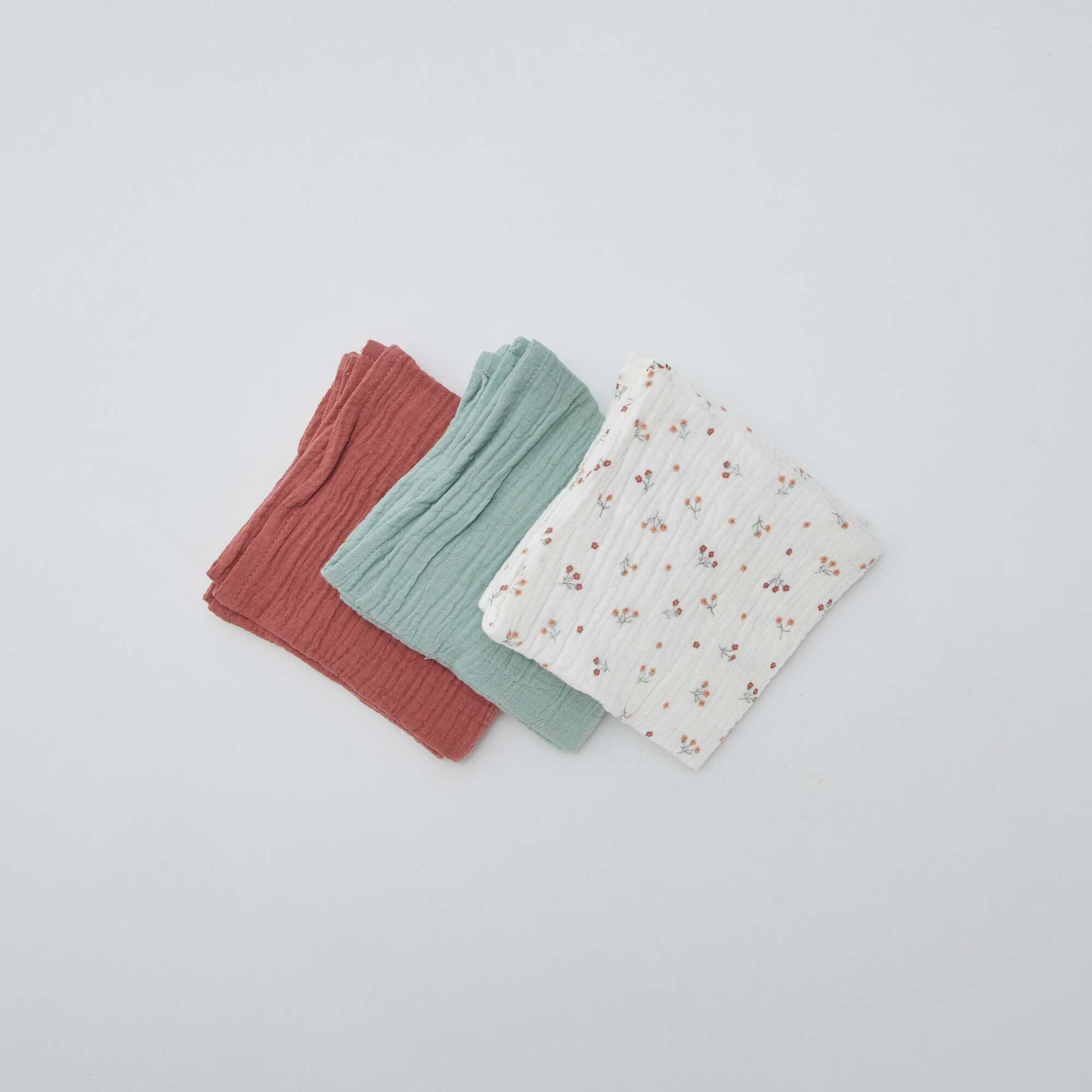 عبوة من 3 مربعات شاش بيج