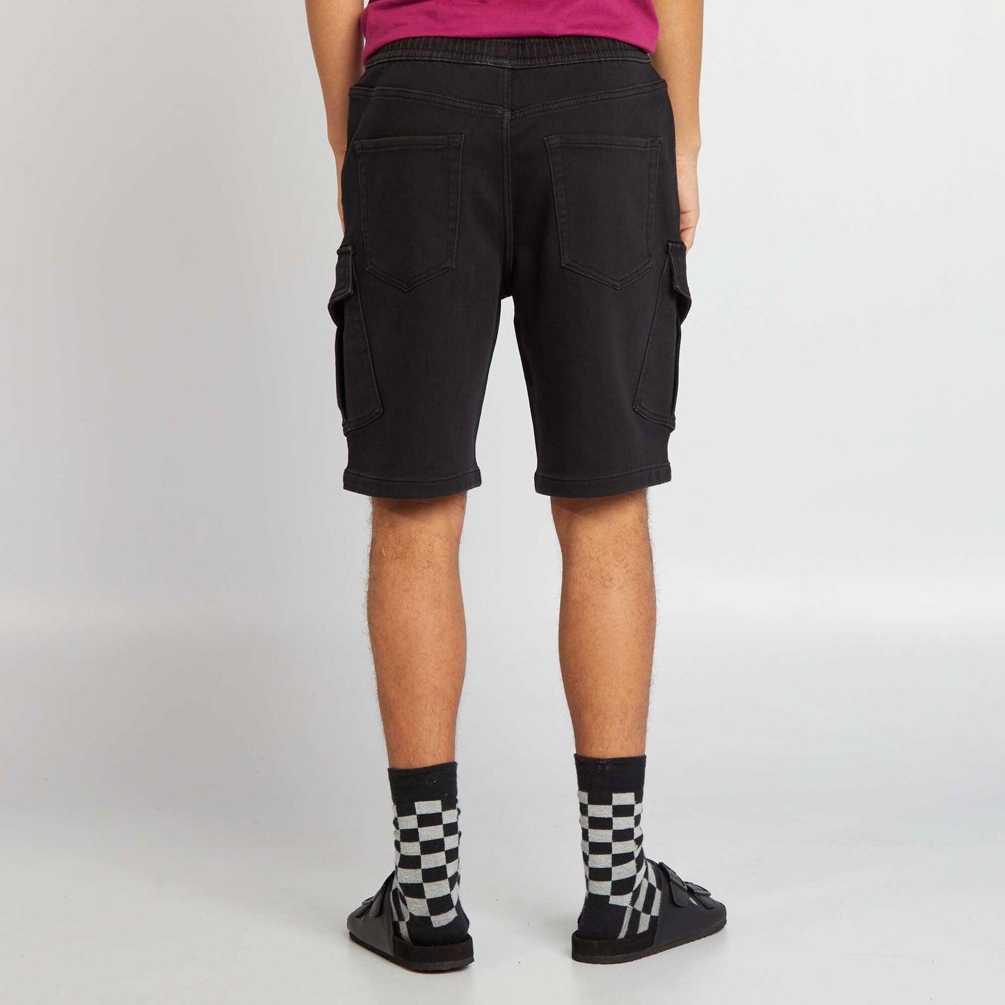 Multi-pocket shorts with elasticated waist black