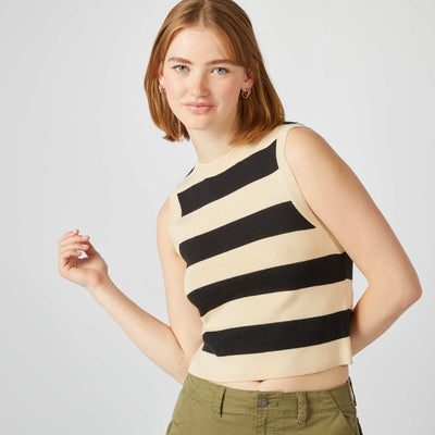 قميص بدون أكمام محبوك أبيض