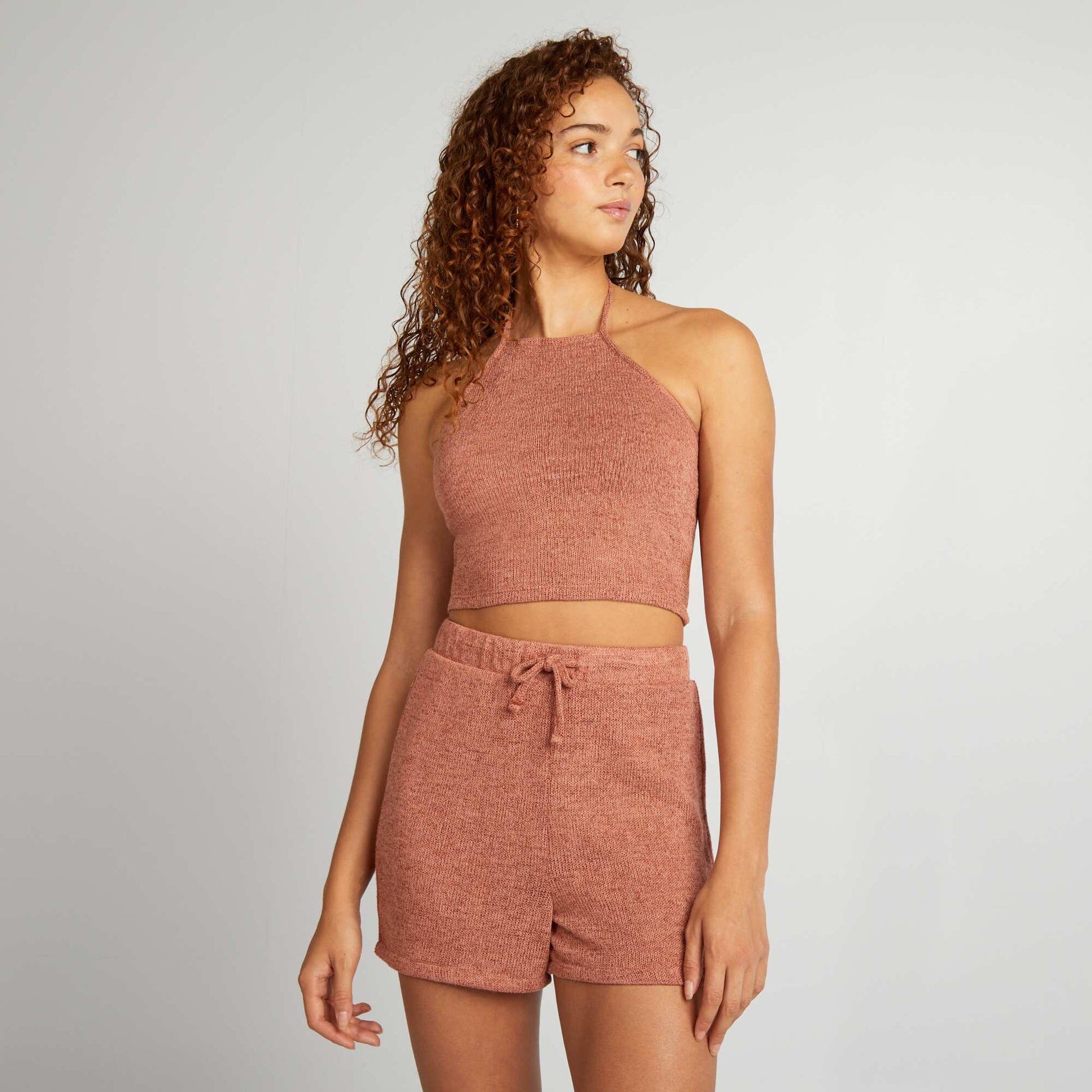 Knitted-effect shorts BROWN