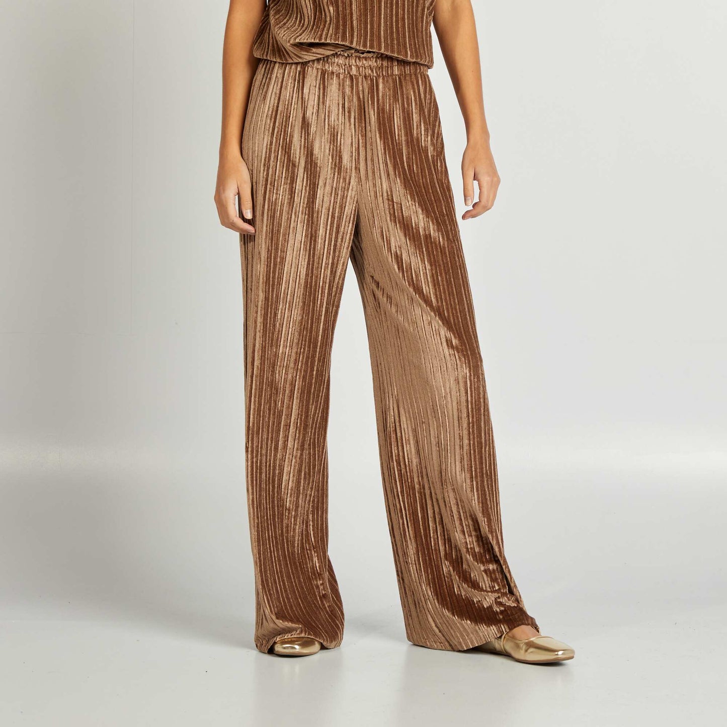 Wide-leg pleated velvet trousers BROWN