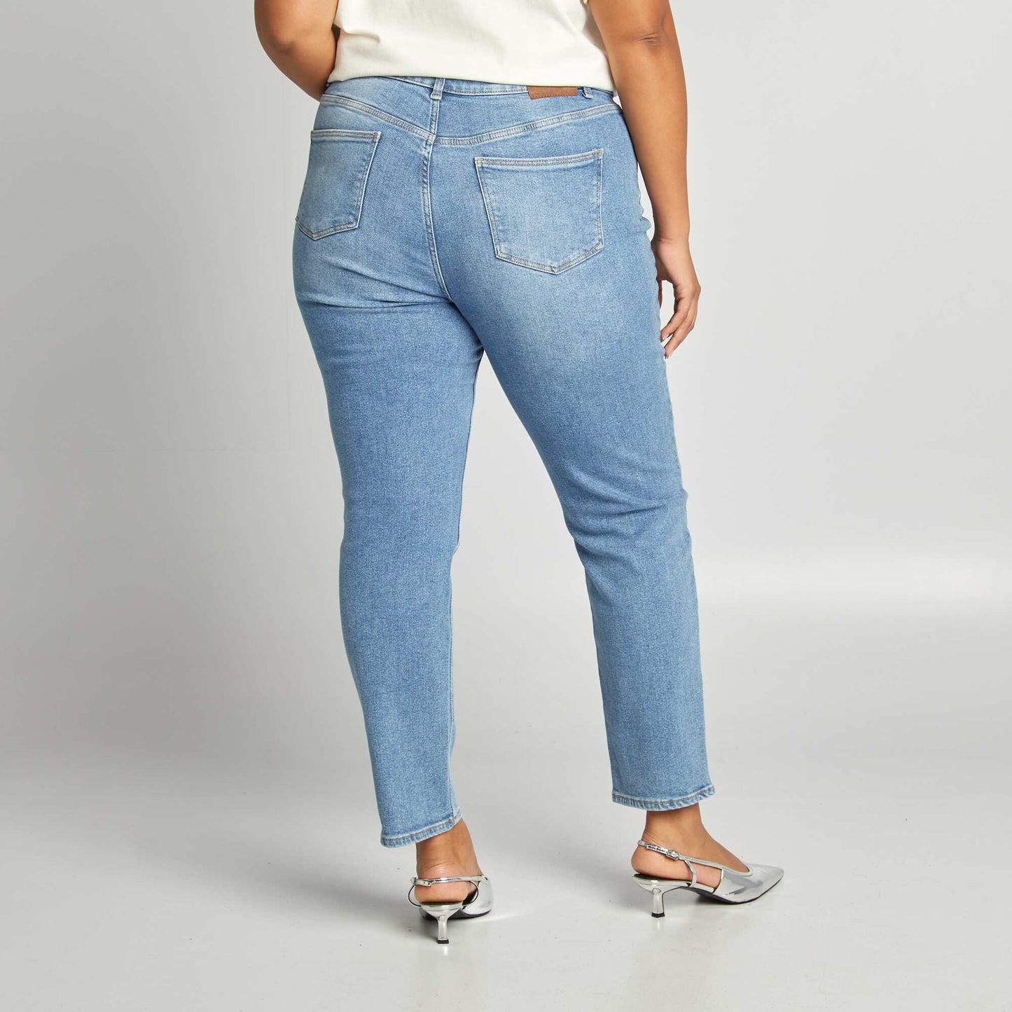 High-waisted straight-cut jeans BLUE