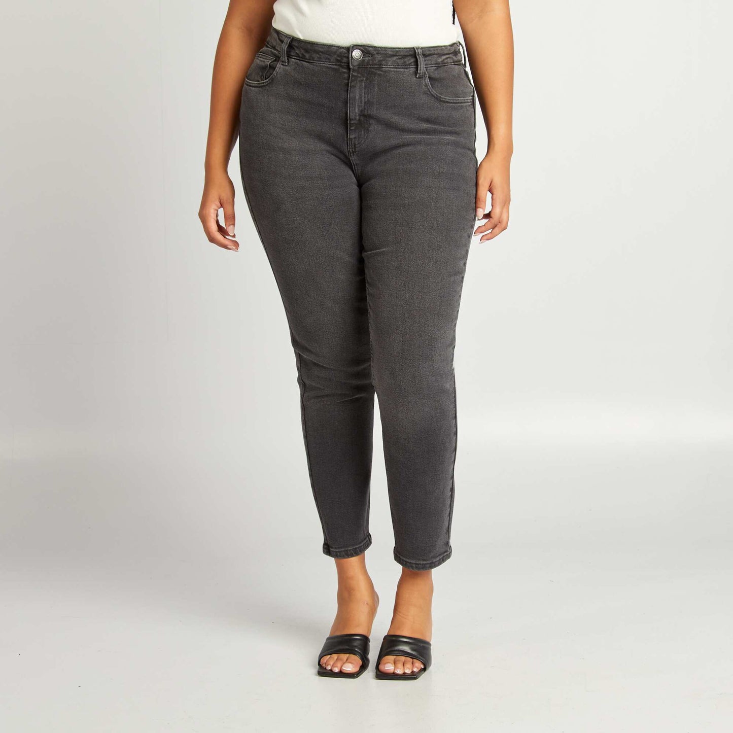 High-waisted straight-cut jeans GREY