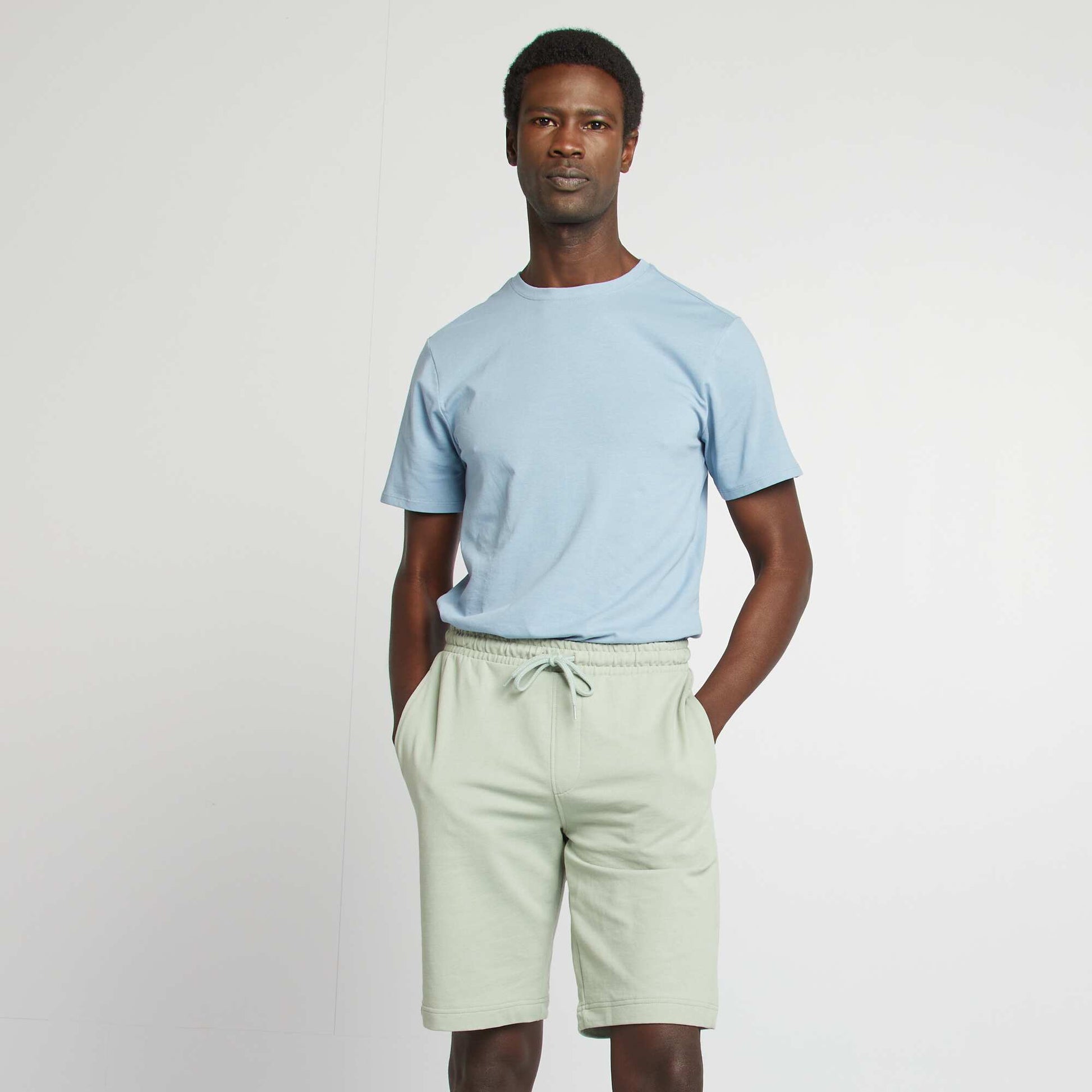 Jogger-style sports shorts GREEN