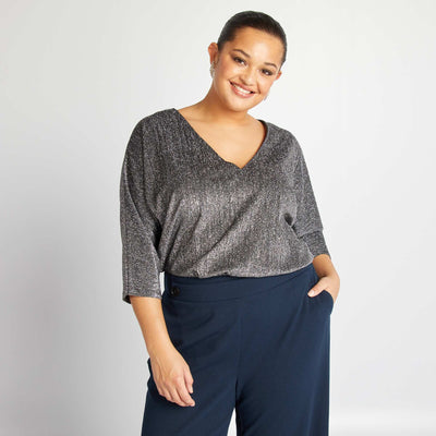 تي شيرت بأكمام قصيرة لامعة أسود