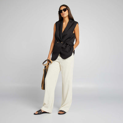 سترة بلا أكمام متوسطة الطول بلا أكمام أسود