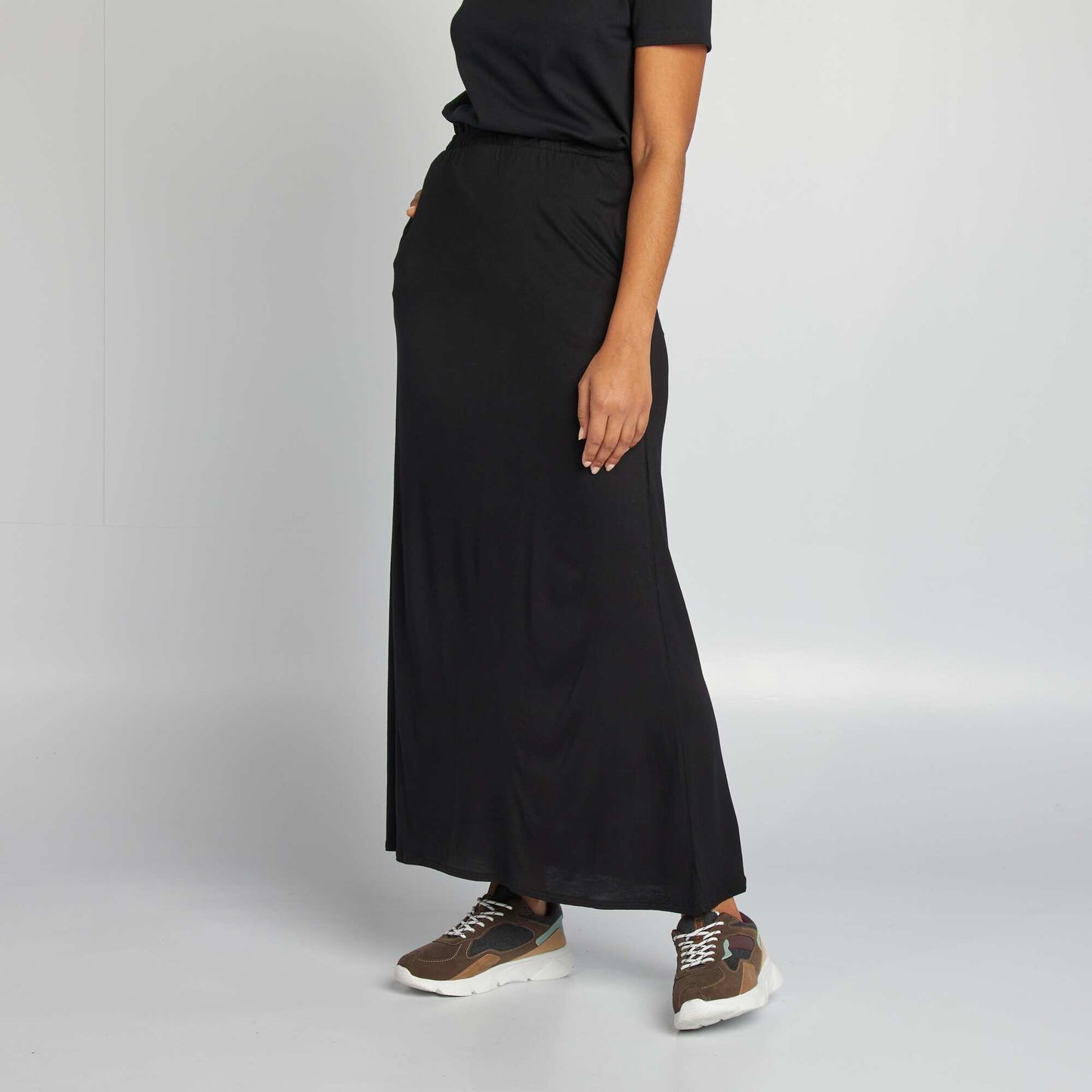 Lightweight long skirt BLACK