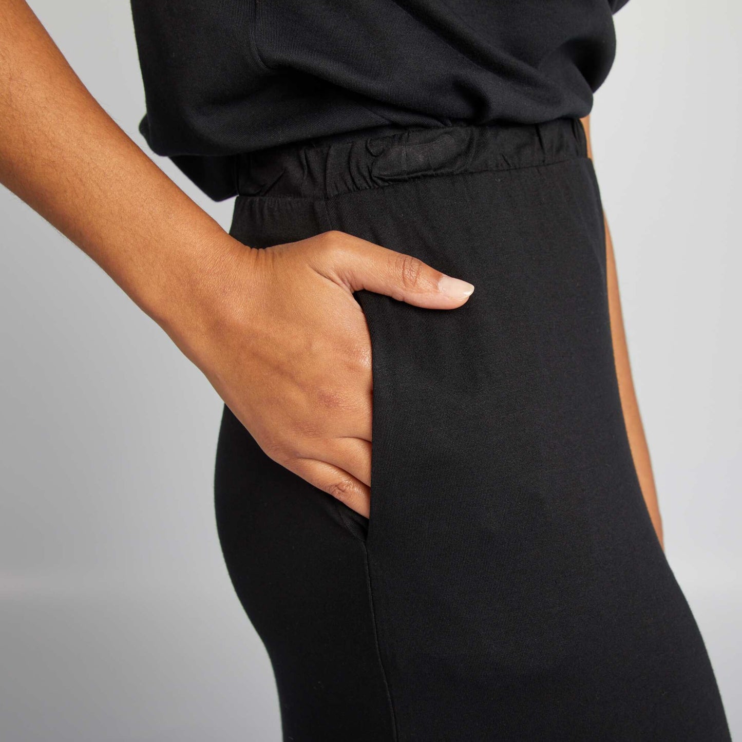 Lightweight long skirt BLACK