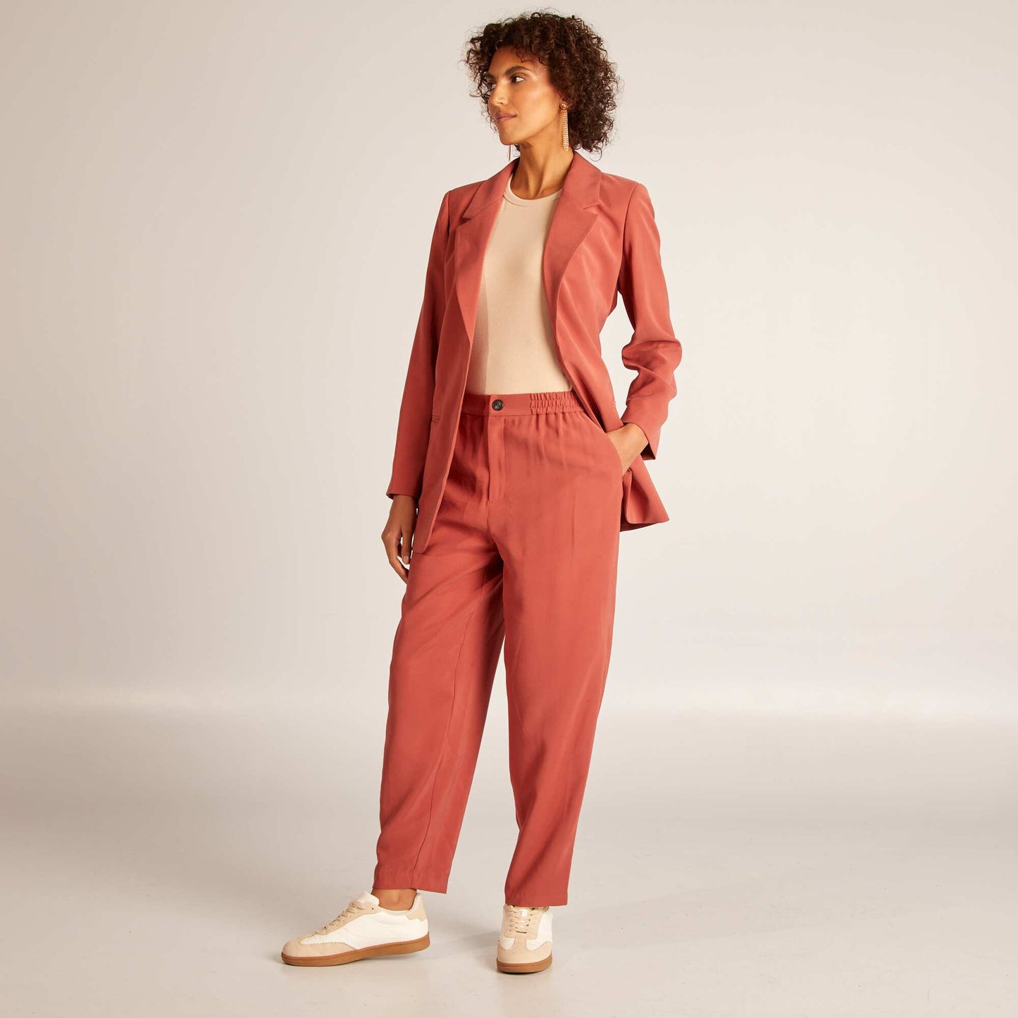 Plain straight-leg trousers RED