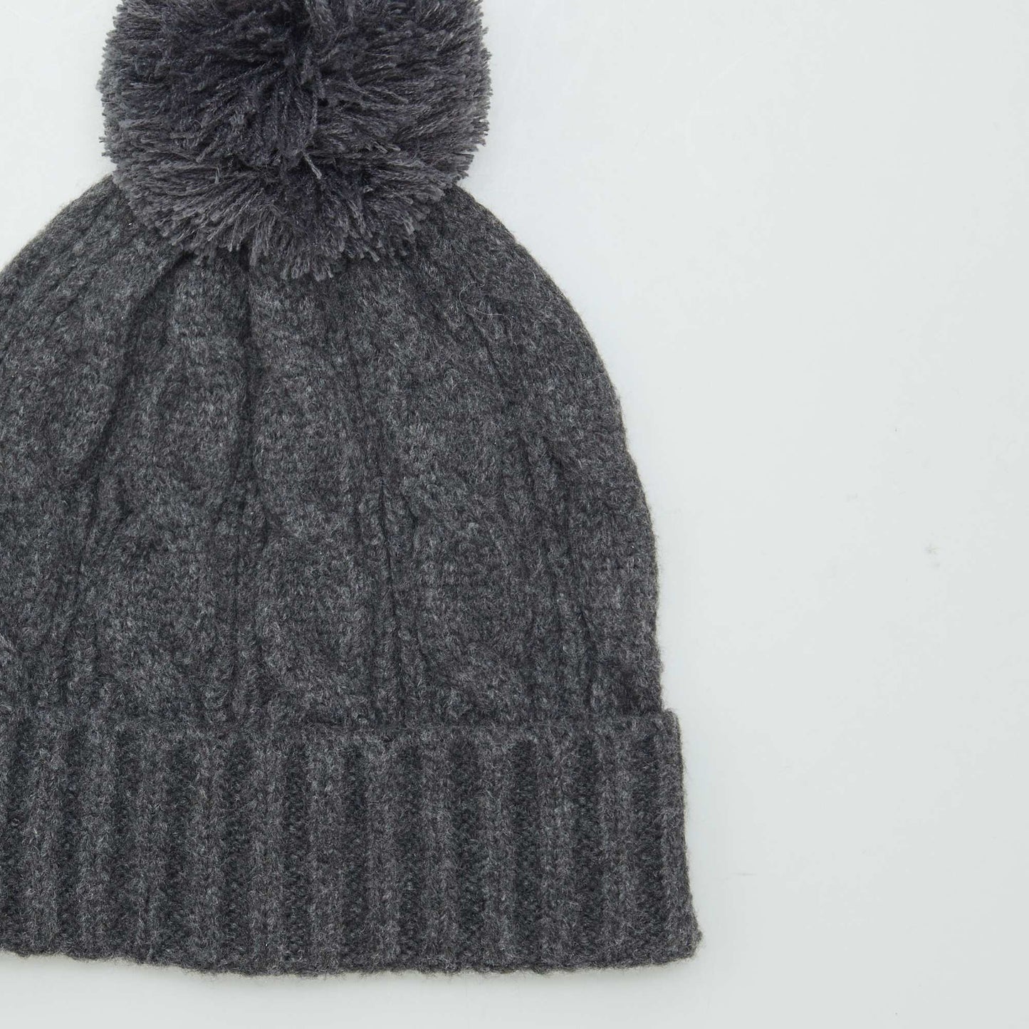 Cable-knit beanie GREY