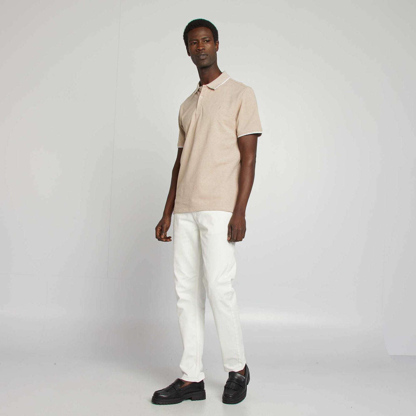 تيشرت بولو قطن بيكيه أبيض