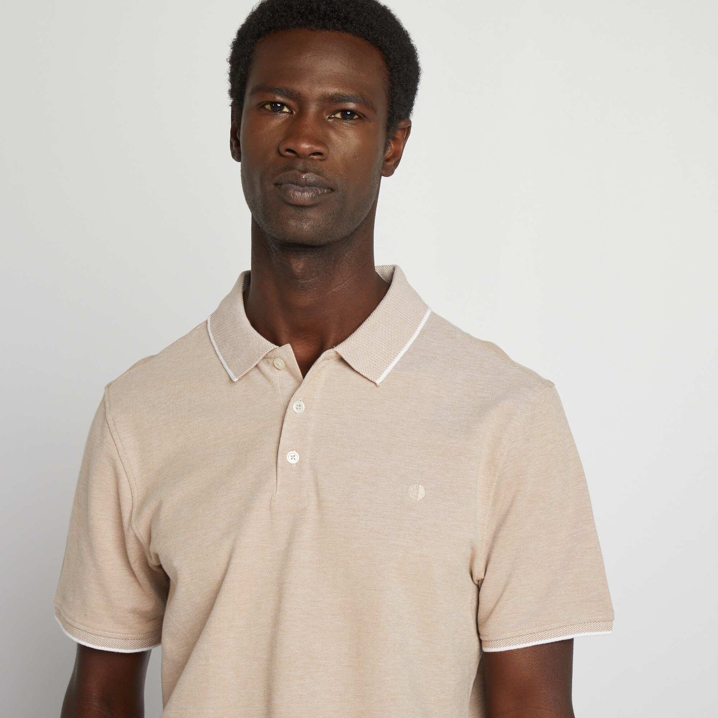 تيشرت بولو قطن بيكيه أبيض