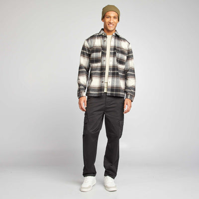 بنطلون بقصّة مستقيمة متعدد الجيوب أسود