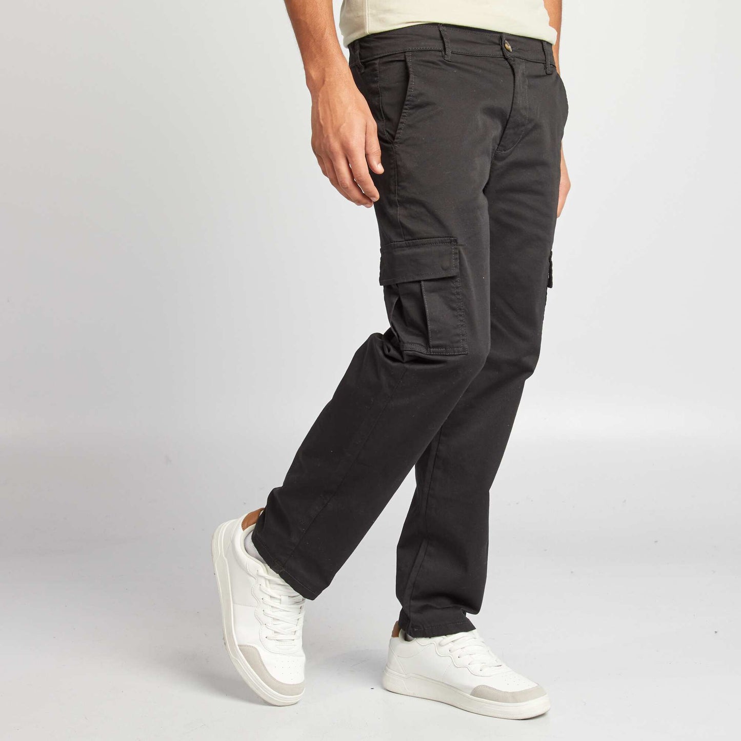 Straight-cut multi-pocket trousers BLACK