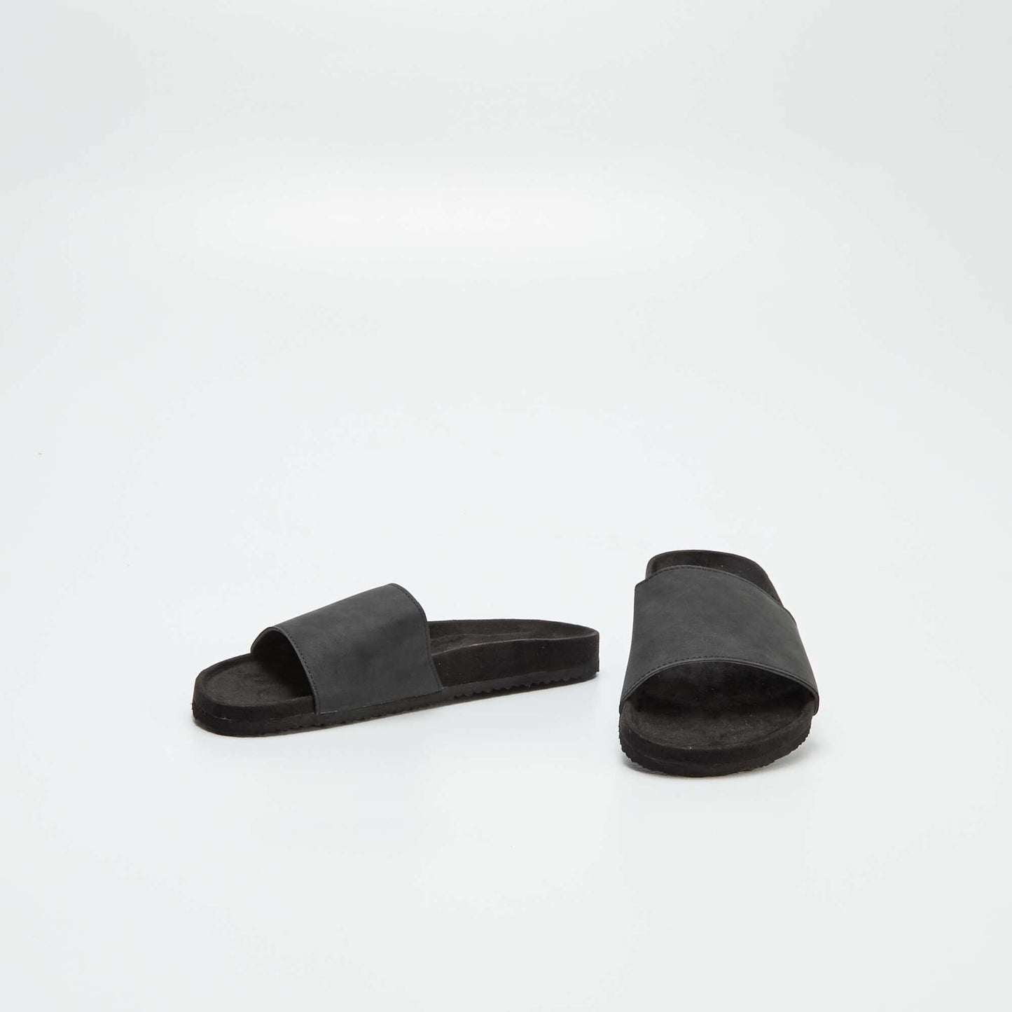 Dual-material sliders BLACK