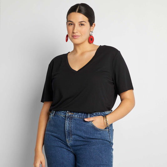 Basic plain V-neck T-shirt BLACK