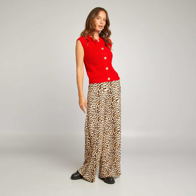 بنطلون بساق عريضة بنقشة جلد النمر باللون البيج