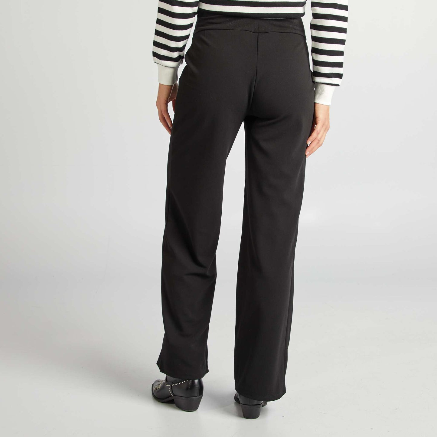 Boot-cut maternity trousers black