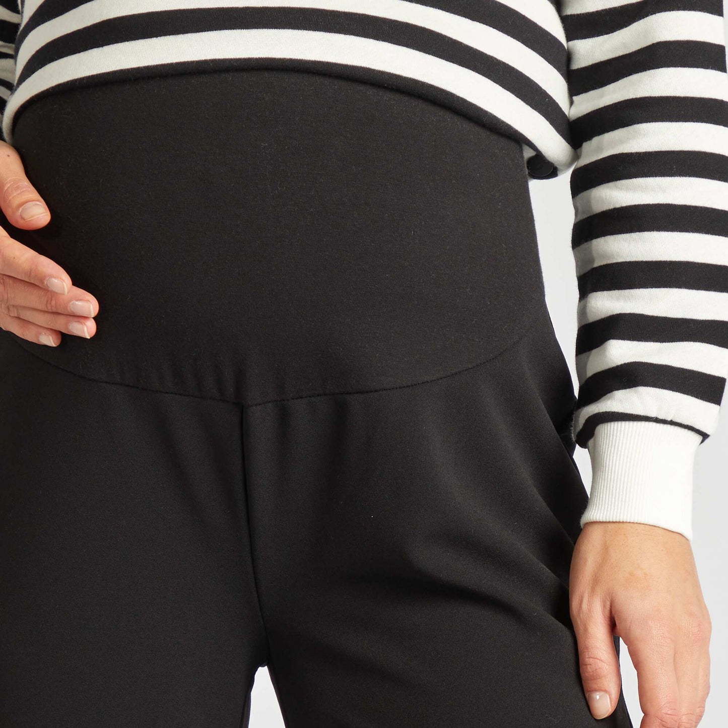 Boot-cut maternity trousers black