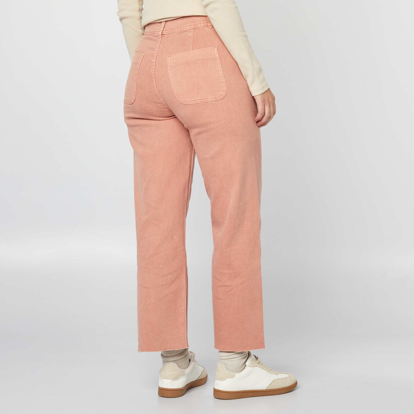 Wide-leg jeans with stylish button fastening PINK