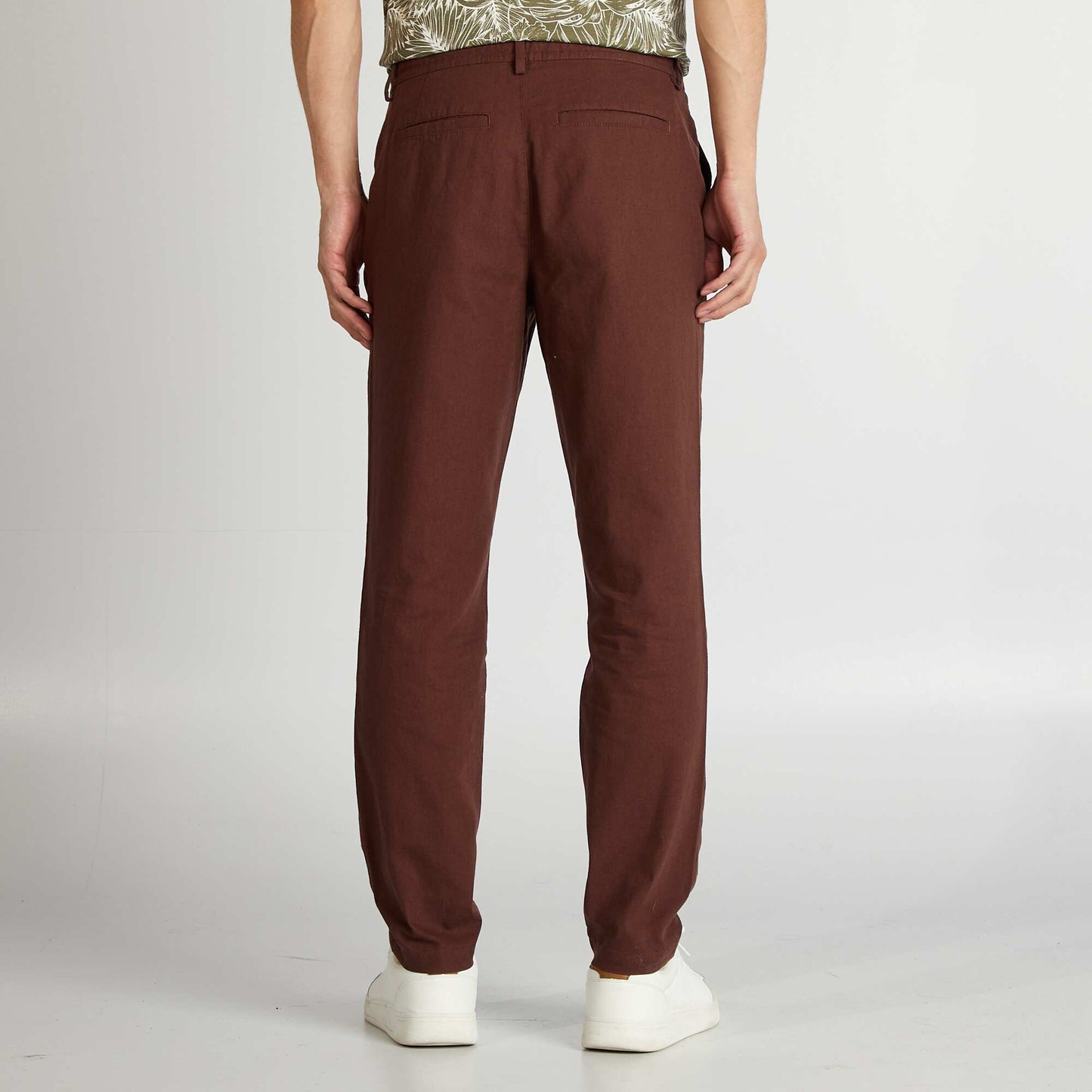 Chinos BROWN