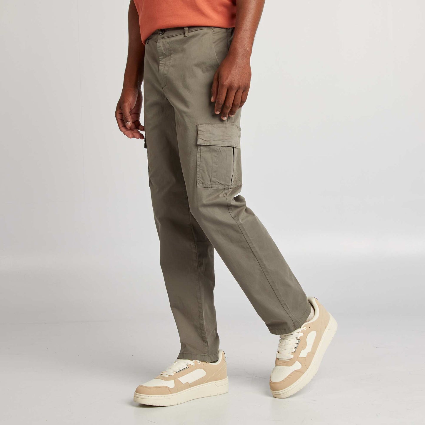 Regular-fit multi-pocket trousers KHAKI