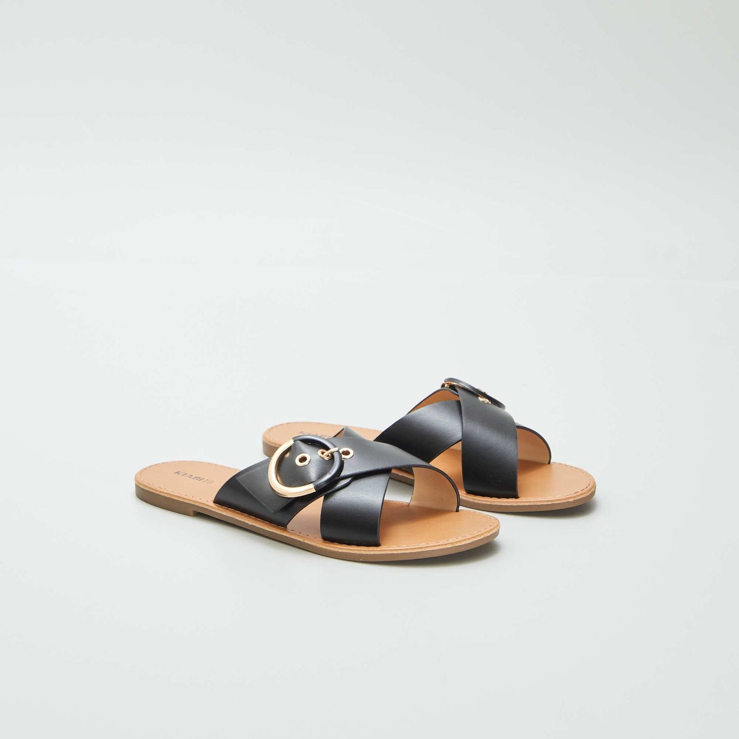 Sandals with crossover straps BLACK