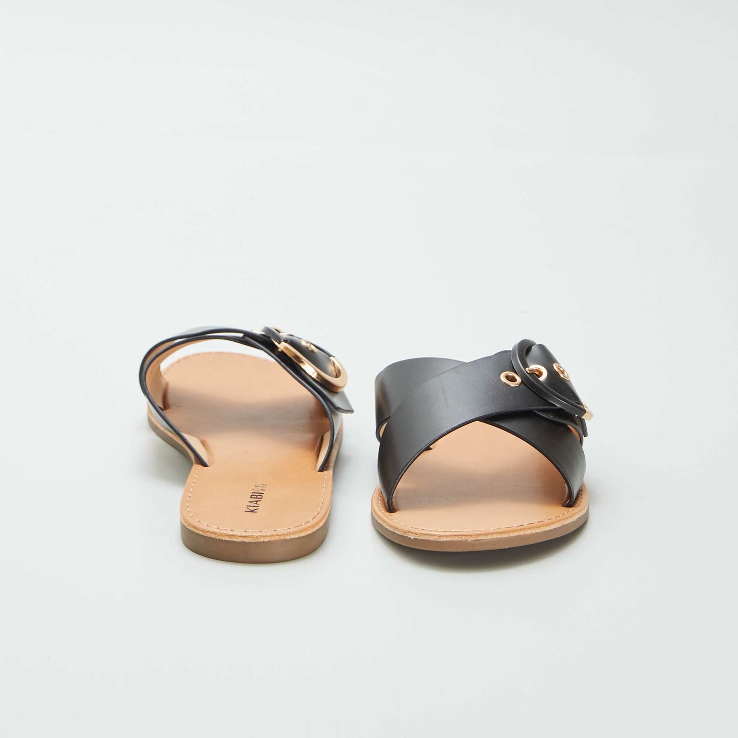 Sandals with crossover straps BLACK