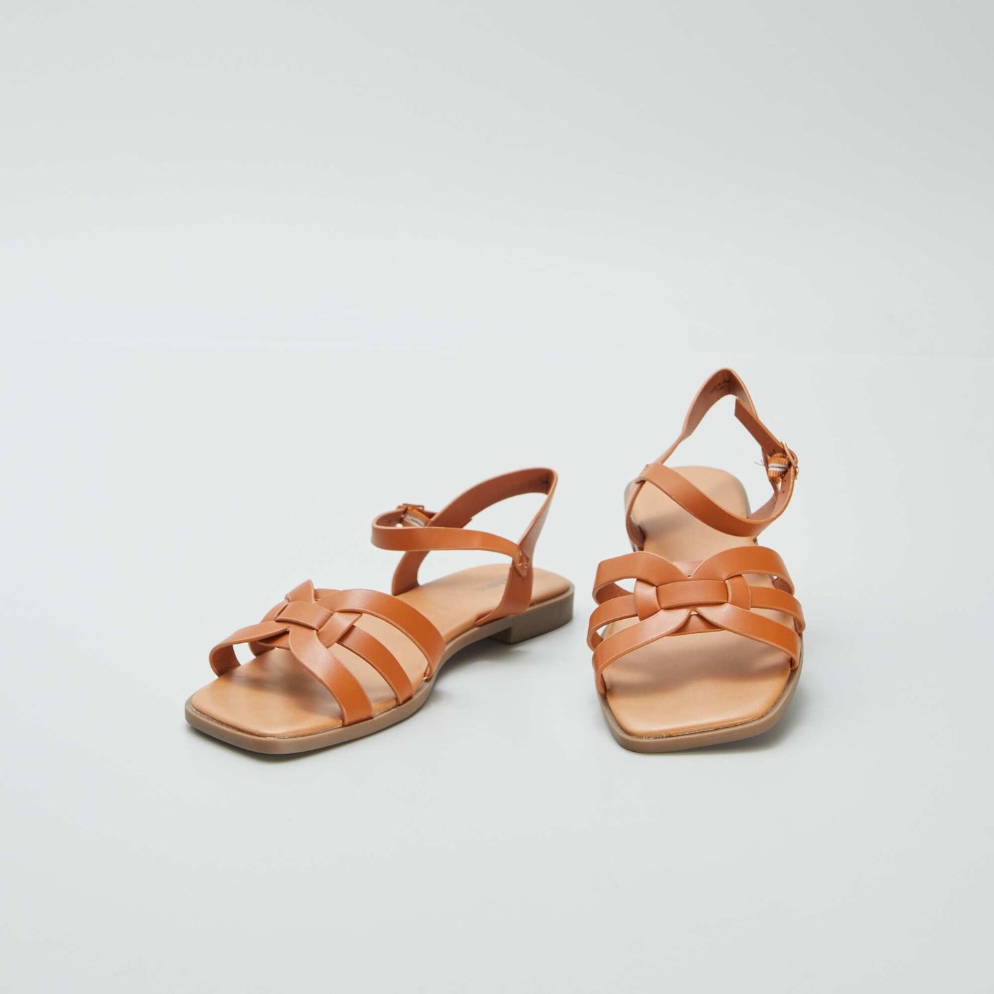 Sandals with buckled strap BROWN