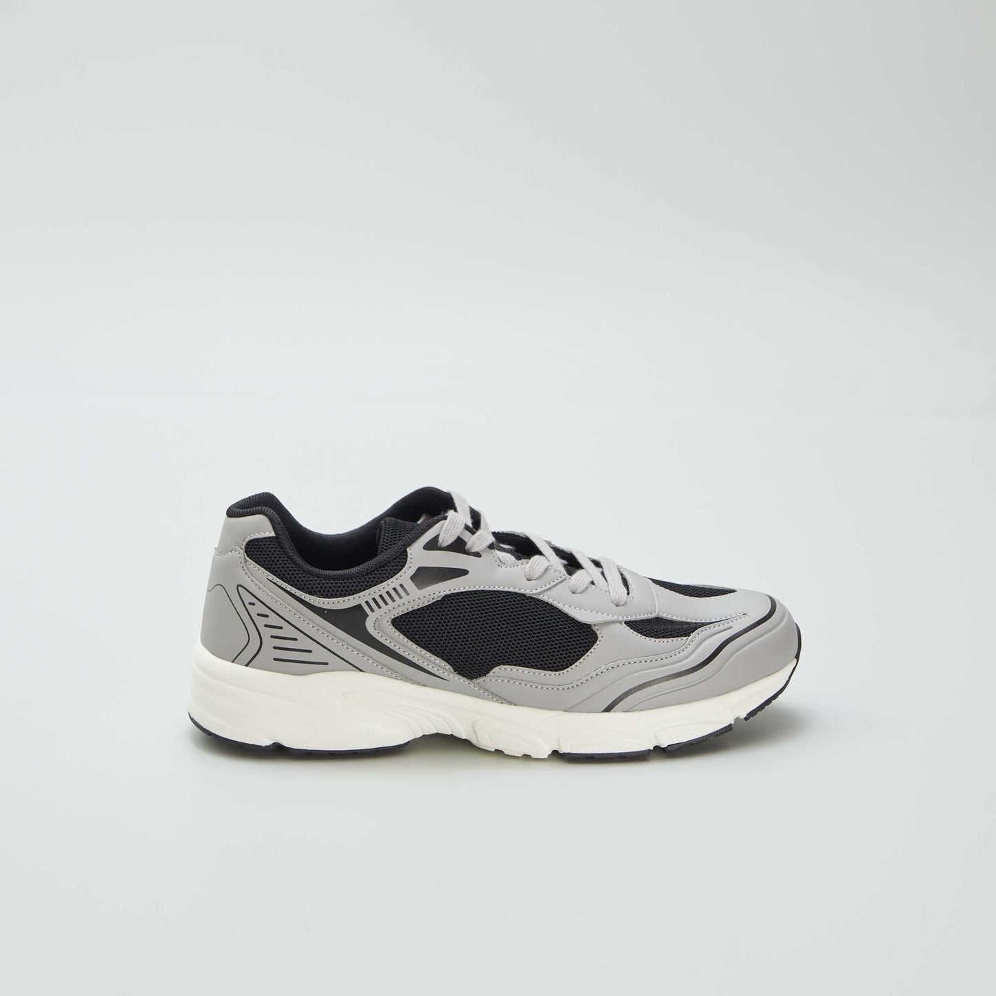 Running shoes GREY