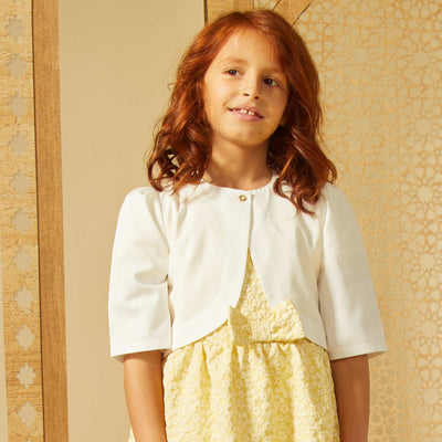 بلوزة بتصميم مفتوح باللون الأبيض