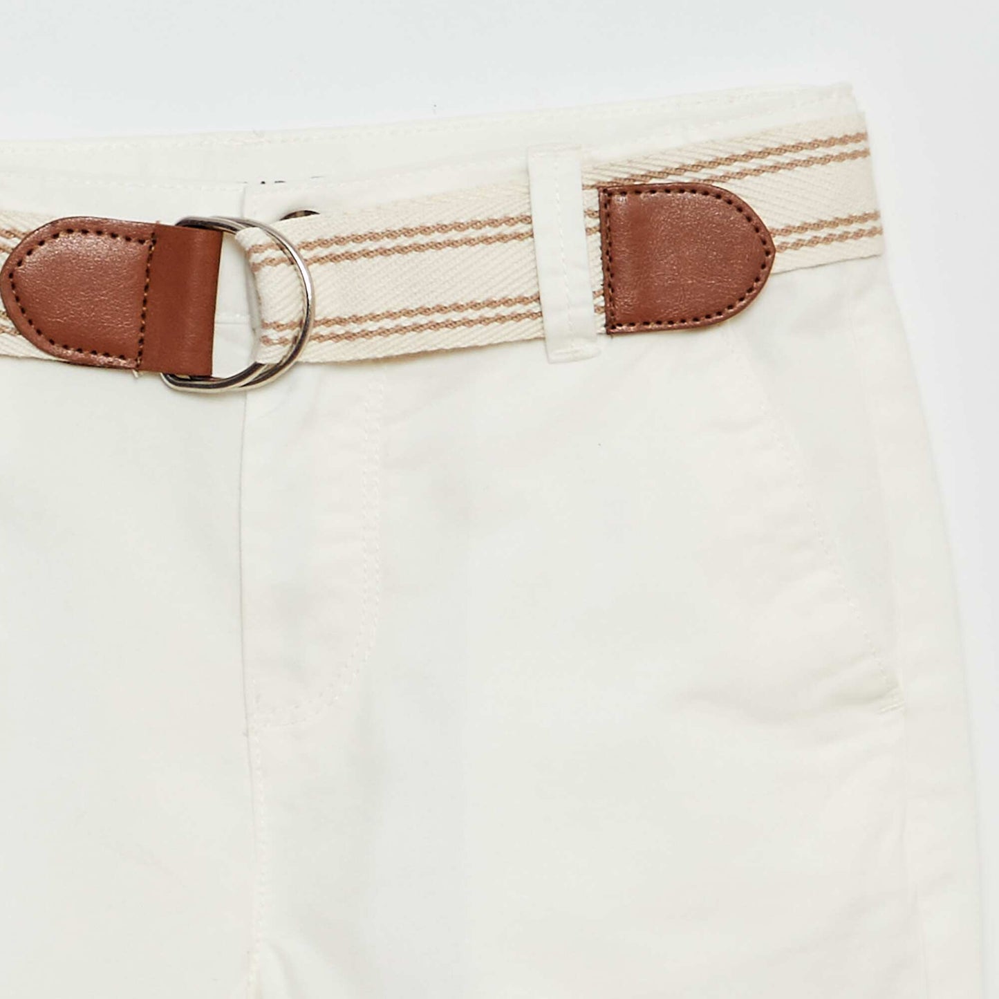 Lightweight Bermuda shorts with belt WHITE