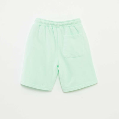 Shorts with large pockets GREEN