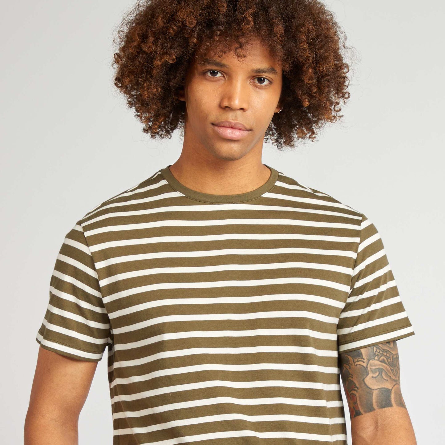 Short-sleeved striped T-shirt with round neck KHAKI