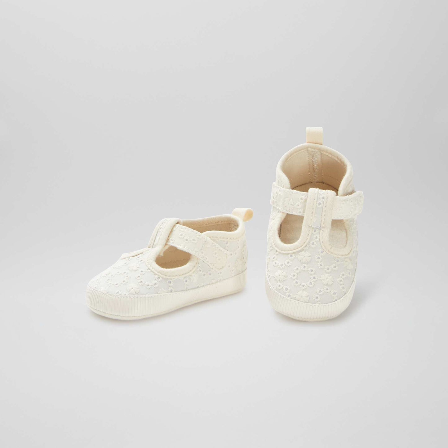 Trainer-style slippers with broderie anglaise BEIGE