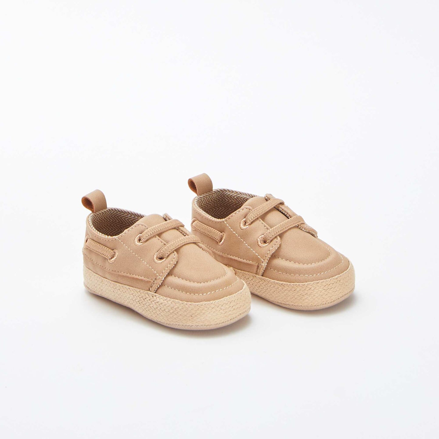 Deck shoes with elasticated laces BEIGE